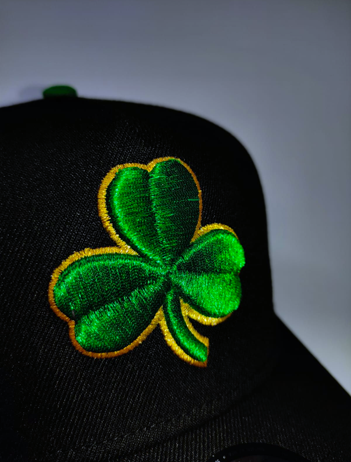 BOSTON CELTICS DEL TREBOL NEGRA / NEW ERA 9FORTY A-FRAME SNAPBACK