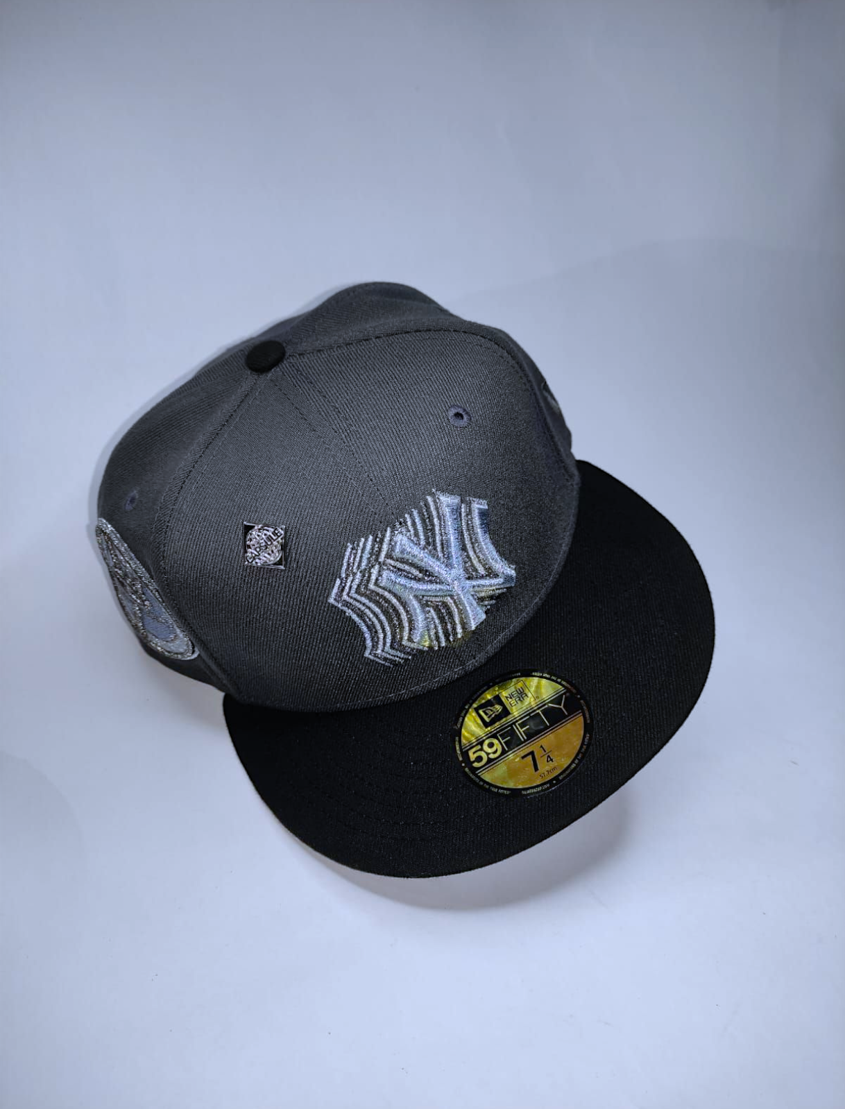 CAPSULE EXCLUSIVE NY YANKEES TRIPPY 1992 METALLIC GRAPHITE / NEW ERA 59 FIFTY FITTED