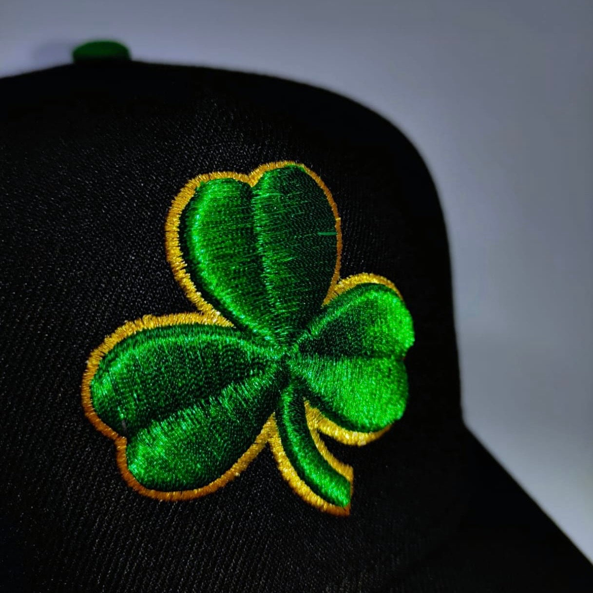 BOSTON CELTICS DEL TREBOL NEGRA / NEW ERA 9FORTY A-FRAME SNAPBACK
