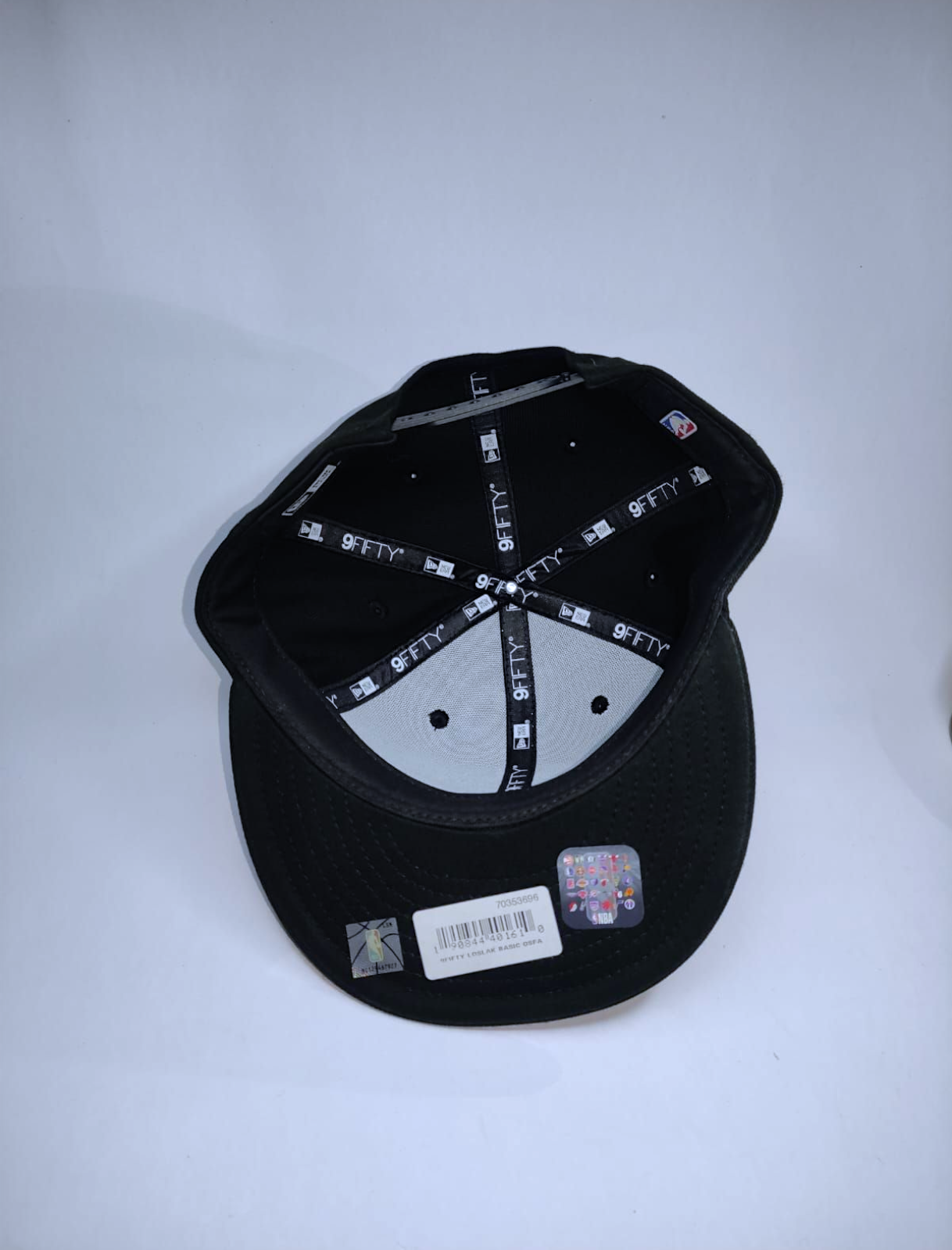 LOS ANGELES LAKERS NEGRA / NEW ERA 9FYFTY SNAPBACK